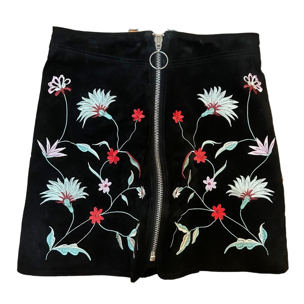 Zara Black Suede Leather Mini Skirt w/ Embroidered Flowers Size Small